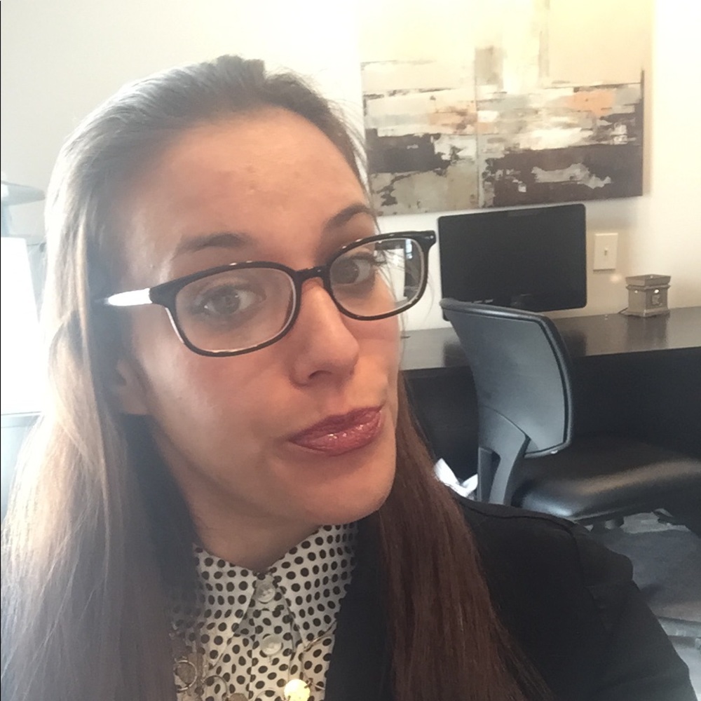 Meet your Posher, Danielle